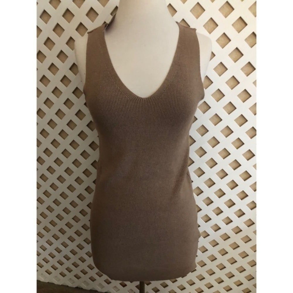 LF‎ Ribbed sweater vest